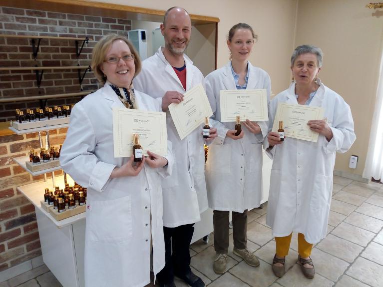 Atelier insolite à la Parfumerie ÔÔ Paradis des Sens à Walcourt