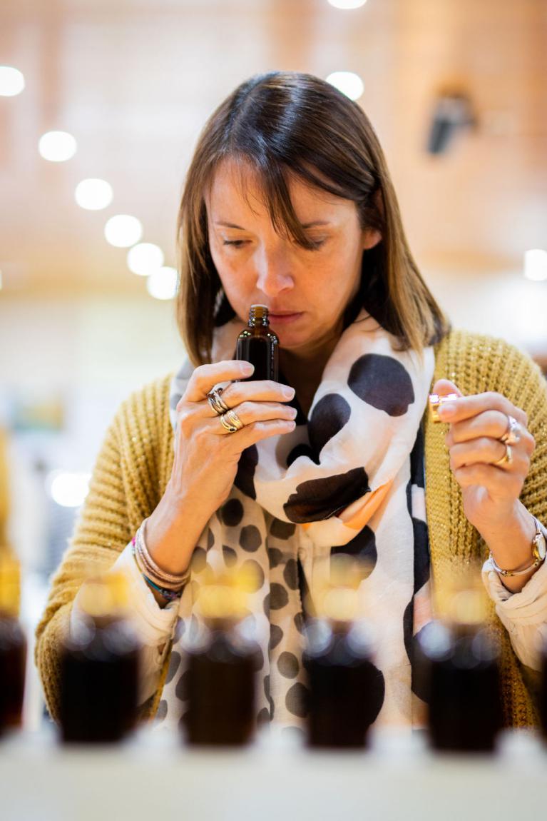 Découvrir, redécouvrir les odeurs ... un véritable plaisir pour petits et grands à la Parfumerie ÔÔ Paradis des Sens près de Namur et de Charleroi