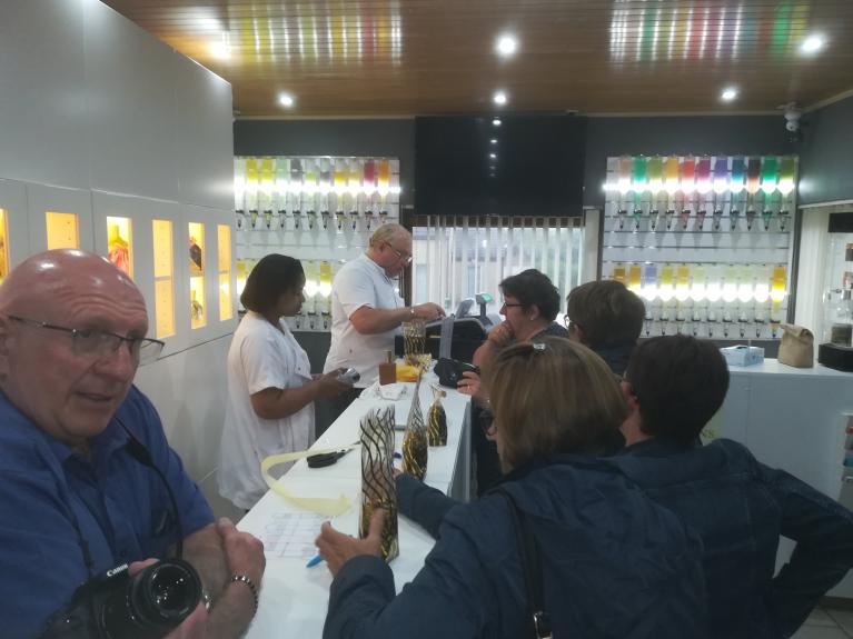 Profiter de bonnes affaires après une activité agréable et instructive à la Parfumerie  ÔÔ Paradis des Sens